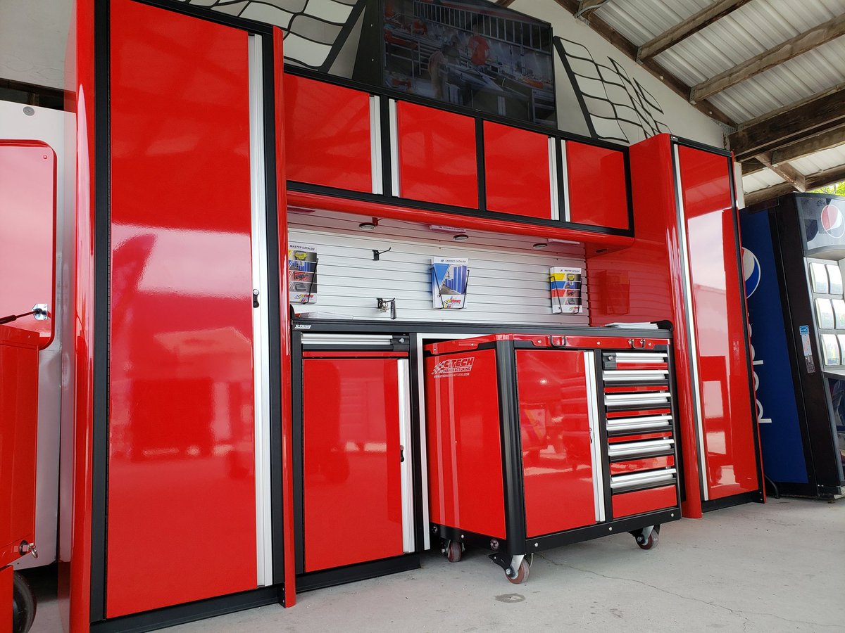 _CTech's tweet photo. It's a picture perfect day at @roadamerica! Not a cloud in the sky, racecars on track, and public karting happening at the CTech Mfg. Motorplex!
#WeBuildItBetter #pitcart #pitbox #toolbox #scca https://t.co/kVRV8So3iw