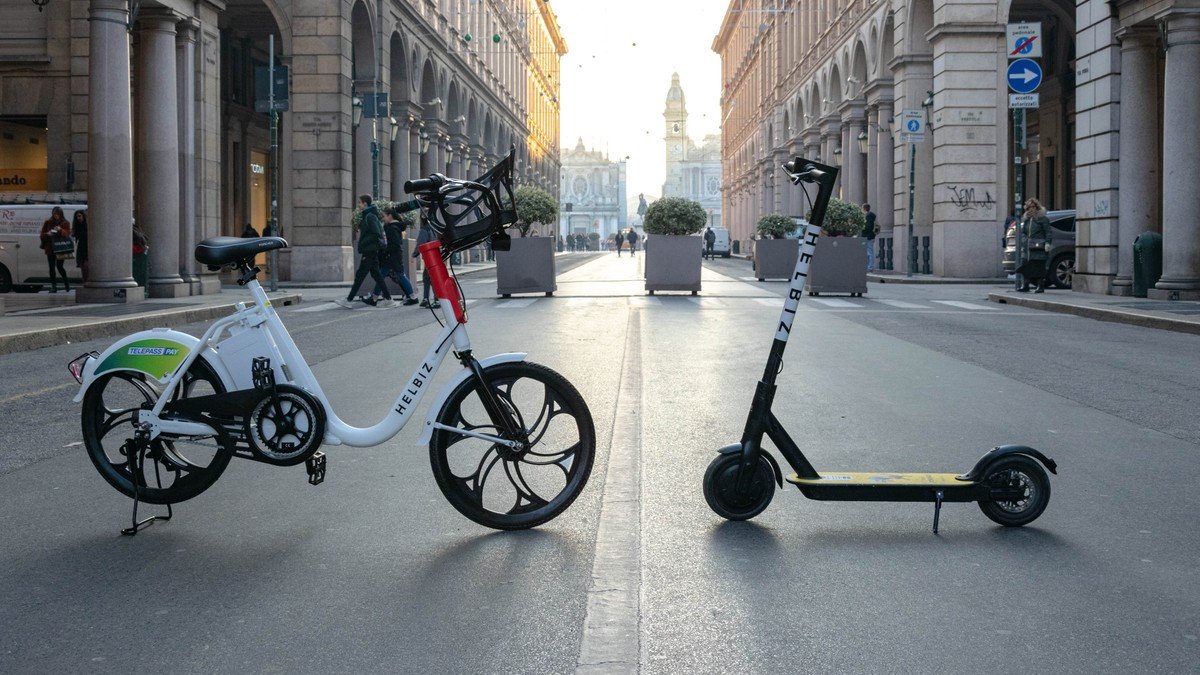 info_aakhon's tweet photo. #cittàsmart #città #smart #mobilità #emissionigasinatmosfera #inquinamento #bicicletta #monopattino - L'articolo selezionato di oggi - Bonus bici e monopattini per favorire l’utilizzo di mezzi alternativi per città sempre più smart -
https://t.co/uSYOUHzmZU https://t.co/FgsN8WyjSv