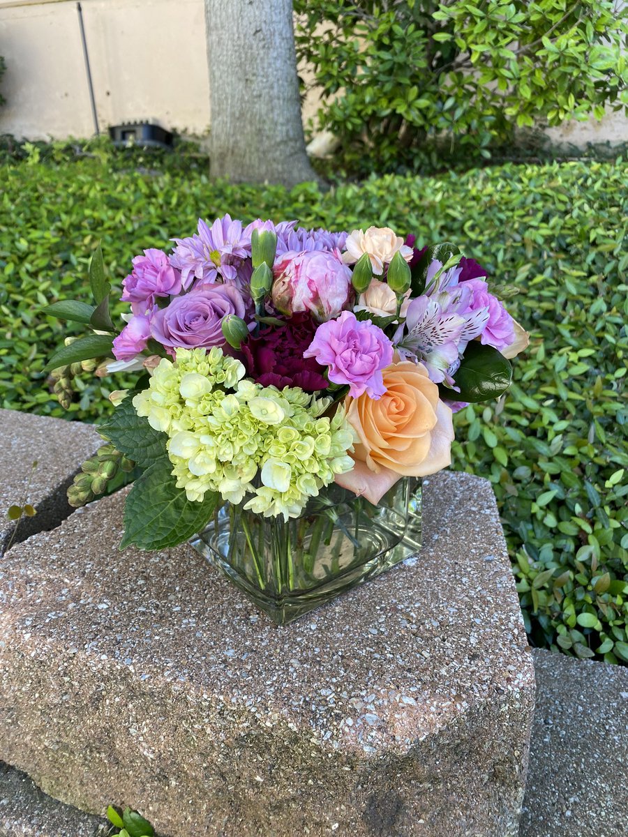 AChisomFloral's tweet photo. One of our pretties #designed and #delivered last week @AChisomFloral https://t.co/fHgO4YBMiK