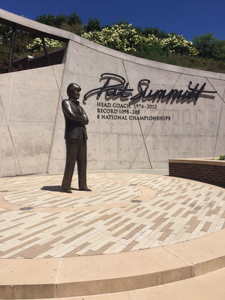 Happy birthday to the Pat Summitt! The legacy she left behind at is unmatched!! 