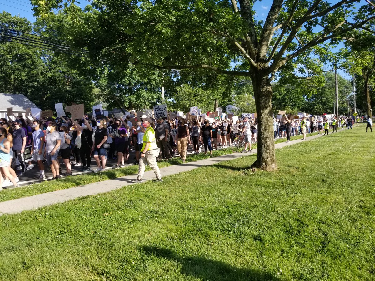jgoldenCRCC's tweet photo. Kudos to @BLMMorristown @WindofSpiritNJ for super pro march/demo. Speakers had clear, focused mssg on making schools more inclusive in @MadisonNJ_gov. and @FlorhamParkSD @MorrisCountyNJ Students, teachers, parents and @florhamalert
and #MadisonPD were there. And they listened. https://t.co/nrtoQVakgL