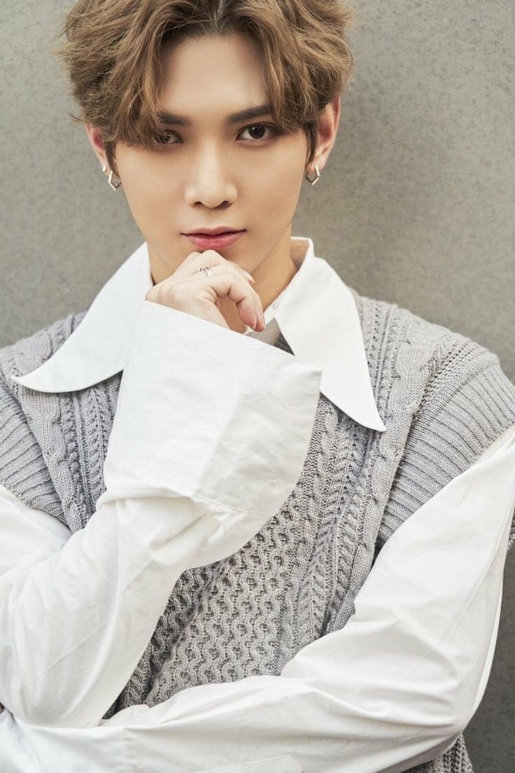 ASTROKATH96's tweet photo. Happiest birthday to my moon prince, kang yeosang!! I lurv u so muchhh!🥺🥰
#Happy_Prince_Yeosang_Day 
#OurMoonYeosang 
#별처럼_빛나는_여상아_생일축하해 
#HAPPYYEOSANGDAY 
@ATEEZofficial https://t.co/4sHYfFIXww