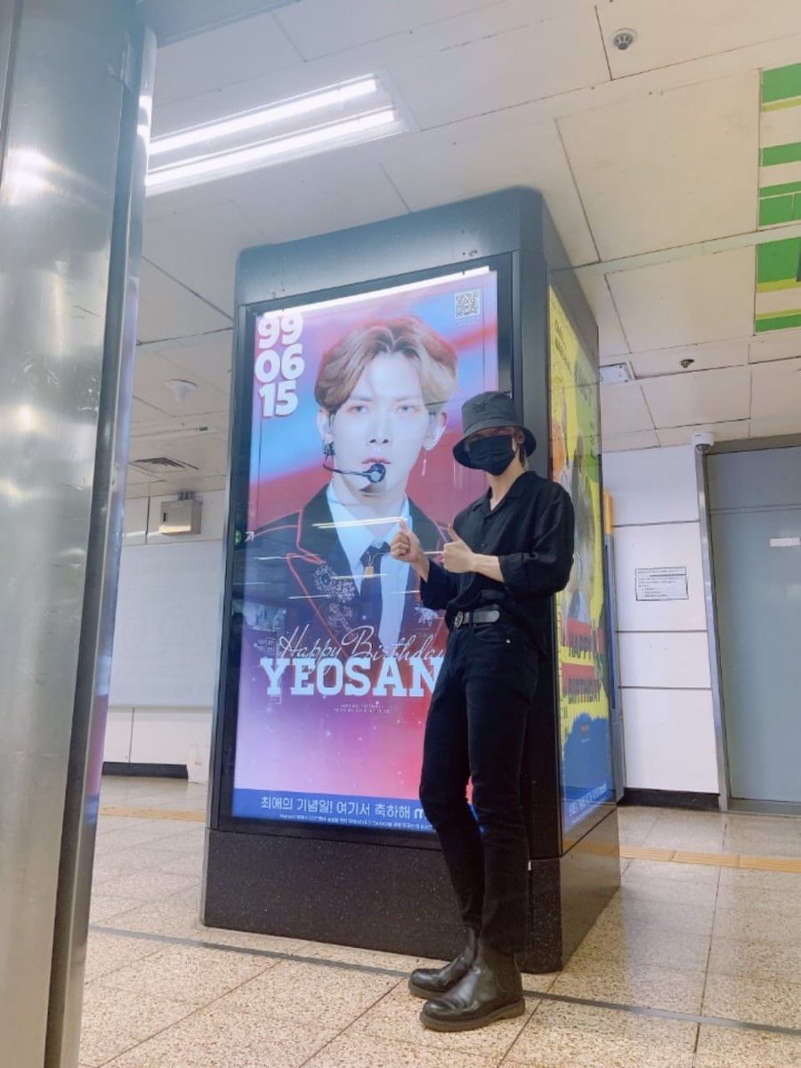 prettyeos's tweet photo. Eu sou a pessoa mais feliz do mundo, eu amo ele demais cara, ele fez meu dia inteirinho. Eu tô tremendo, meu banner cara 

#별처럼_빛나는_여상아_생일축하해
#OurMoonYeosang 
#Happy_Prince_Yeosang_Day https://t.co/ADMjnnOqUq