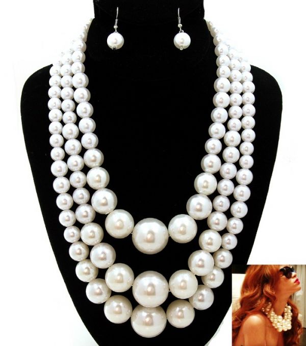 As seen on many Celebs get your swag on with this Pearl multi layered necklace and earring set.
• Great for both day and evening look 
Size: 19 inches

We ship worldwide
Payment via PayPal or via website
sosexyfashion.com/riri-urban-gla…
#PearlNecklace #Jewellery #sosexyfashion #Necklace