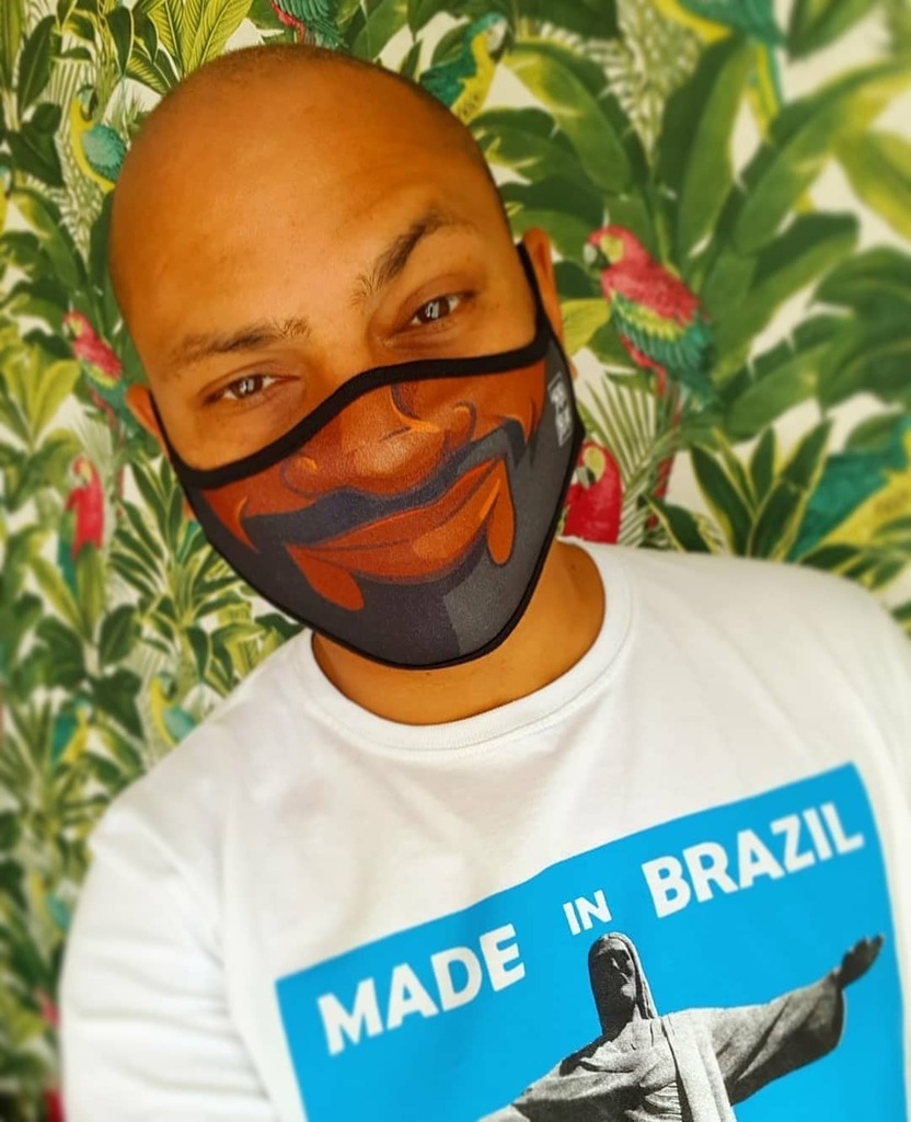 bobobearart's tweet photo. Thanks @diviprat, this is just perfect! The mouth and eyebrows expression...I LIVE!
🤣🐻❤XXLove BOBO BEAR!
#bobobear #bobobearart #facemask #bearfacemask #gayfacemask https://t.co/uuVsdpH5DC https://t.co/gccYdD3xhC
