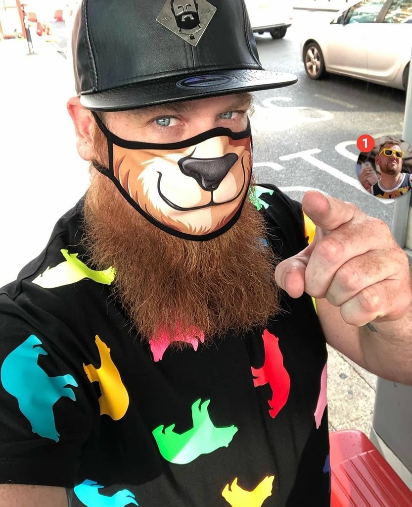 bobobearart's tweet photo. Absolutely love this photo of Brendon @brendonbear81!
Mask @bobobearart, t-shirt @hartzak!
🐻❤XXLove BOBO BEAR!
#bobobear #bobobearart #facemask #bearfacemask #gayfacemask https://t.co/zSJAyjdoBi https://t.co/sbUSQPoFOp