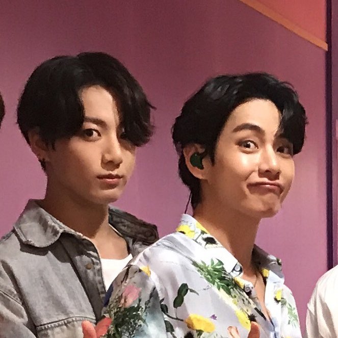 minfiIter's tweet photo. boyfriends i think https://t.co/D0FPlnjGAG