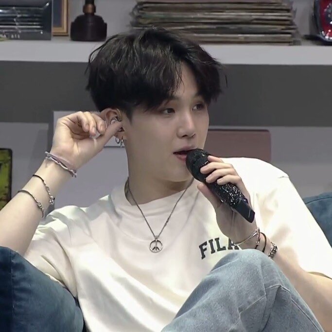 ʜᴏɴᴇʏsᴜɢᴀ 슈발ჱ̒ ｰ̀֊ｰ́ ) tweet media