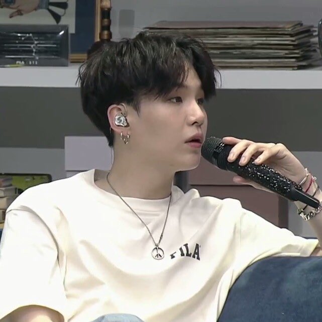 ʜᴏɴᴇʏsᴜɢᴀ 슈발ჱ̒ ｰ̀֊ｰ́ ) tweet media