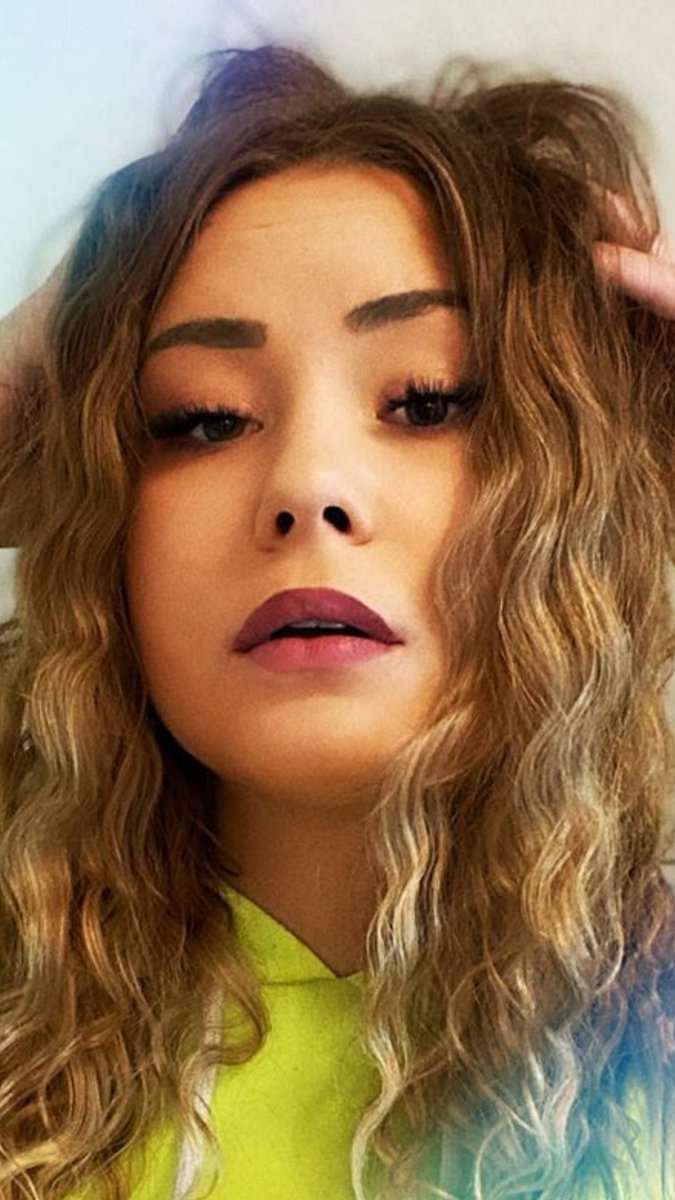 Elias Nerlich On Twitter Es Gibt Immer Einen Der Seine Freundin Mitbringt Wenn Man Sich Mit Sein Jungs Treffen Will Hort Auf Damit