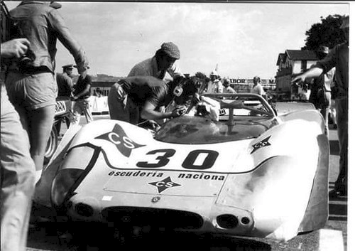 MoicanosO's tweet photo. .
Vila Real, 1971
Jorge de Bragation, Porsche 908/02 https://t.co/ALrKGKSzkB