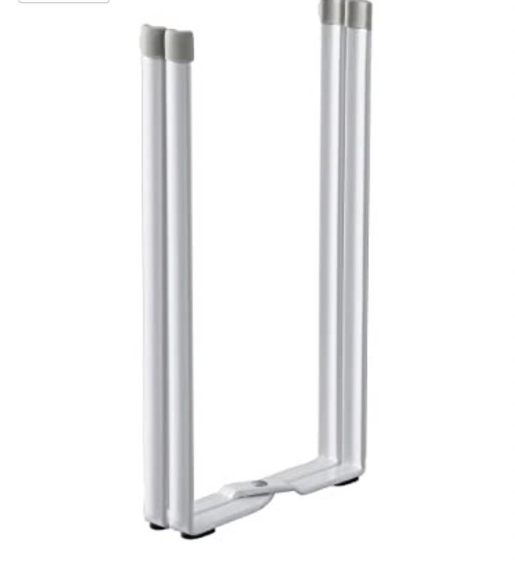 32.山崎実業　キッチンエコスタンド料理を作る時にポリ袋かけると簡易ゴミ箱になるので、ぬめりや掃除がめんどい三角コーナーが不要に。牛乳パックやペットボトル、哺乳瓶などを乾かすのにもとても便利。畳めるので収納もコンパクト。 https://amzn.to/2YMXy4z&nbsp;