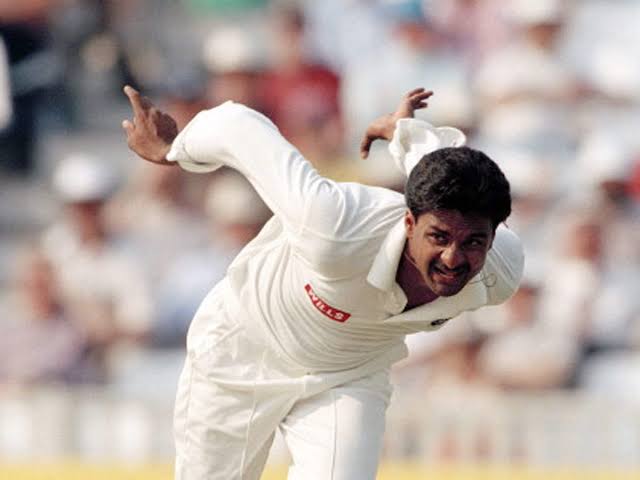 The early limelight1969 born Srinath the bowler was first identified by Gundappa Vishwanath, Selector of the state team, in a club match. He soon made his FC debut against Hyd where he took a hattrick. He completed the season with 25 wkts and followed that with 20...