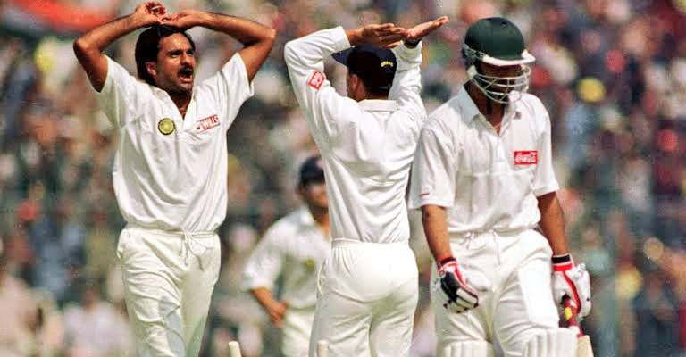 ..by one's that were fuller in length. Azhar's dismissals, however, was the best in the 1st inns. He followed the 5-fer with a 8-fer in the next innings that included wicket of Yousuf with a bouncer this time that showcased his shrewd cricketing brain. 