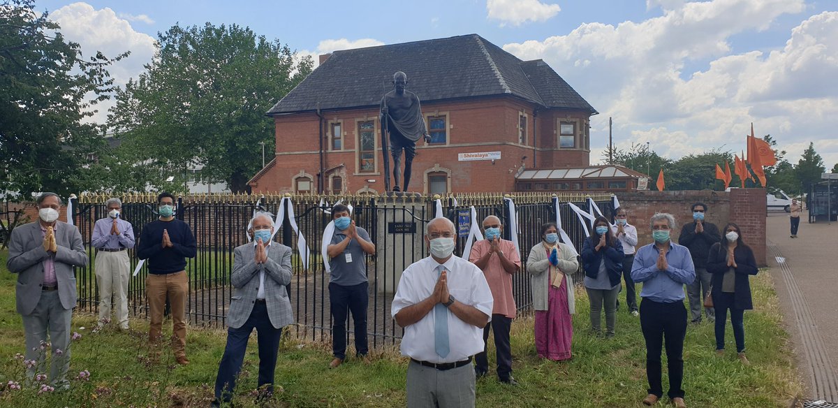LeicsCares's tweet photo. Cllrs and X MP symbolically protecting Ghandi statue. Can we organise a discussions based on respect, understanding and reaching consensus between people who have different views?#Deliberativedemocracy @CllrRedRoss @govind_ratilal @BelgraveCommNHW @OweniteAdam @CityMayorLeic https://t.co/z2WfmNrOgI