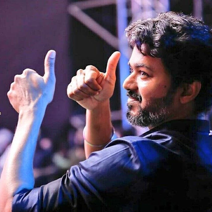 TamilcinemaSpl's tweet photo. King Of Tamilnadu! 🔥

Prince Of Kerala!

Biggest Mass Hero in South Indian Film Industry 😎🔥

The Name is Thalapathy Vijay! ❤️🕺🏿

#THALAPATHYBdayFestCDP #THALAPATHYBdayFestCPD #ThalapathyVijay https://t.co/2ghWLI2Dok