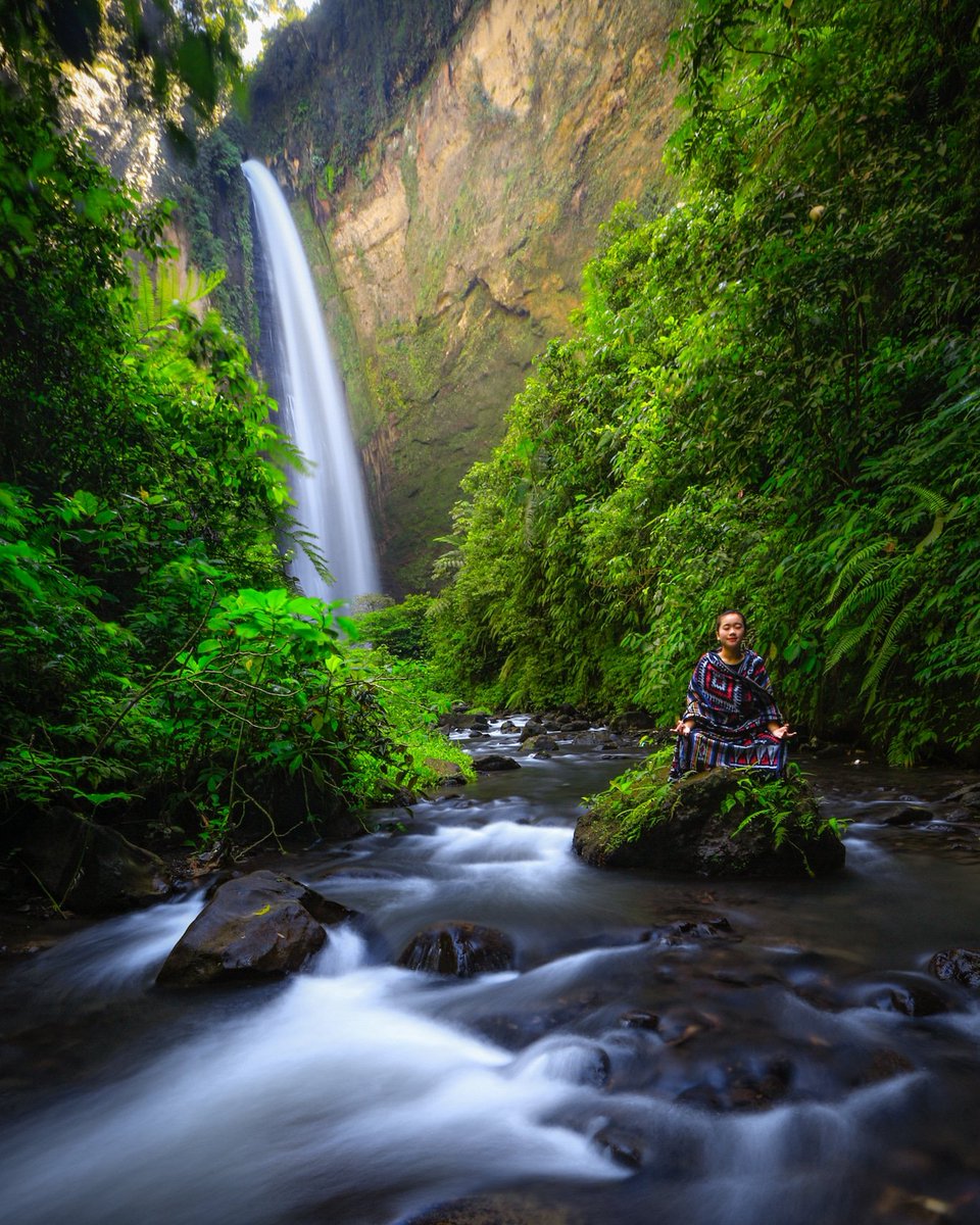 syaifularieef's tweet photo. kabut pelangi waterfall
.
.
#visitpronojiwo #explorelumajang  #lumajanghits #visitlumajang #wisatalumajang #yoikilumajang #exploremalangraya #thisiseastjava #lingkarjatim #livefolkindonesia #ayodolan #mainsebentar  #indotravellers #pinepeak #lingkarmalang #exploremalang https://t.co/jk71RvSelK