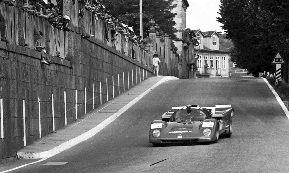MoicanosO's tweet photo. .
Vila Real, 1971
René Herzog, Ferrari 512M https://t.co/nV8uHxsYjH