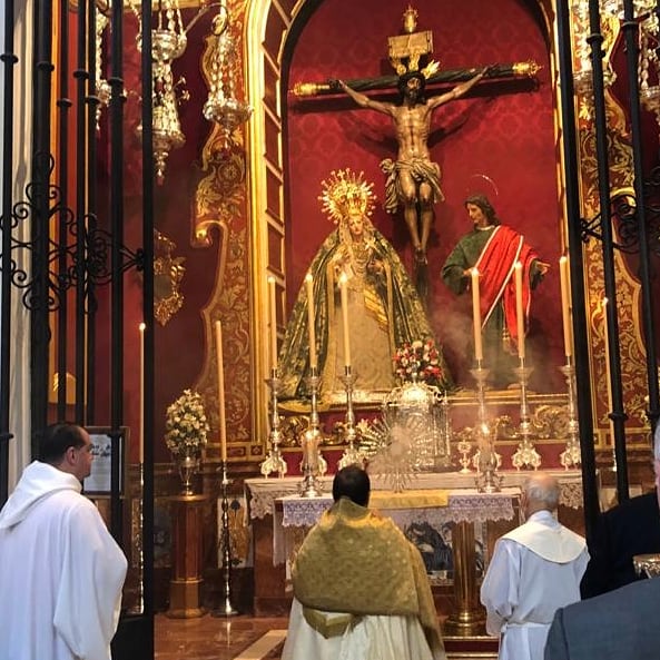 📸 Solemnidad del Corpus Christi y posterior procesión claustral del Santísimo en la Parroquia de San Juan en la que nuestra Primitiva Cofradía ha participado como Hermandad Sacramental 
#CofradiasMLG #CorpusChristi2020