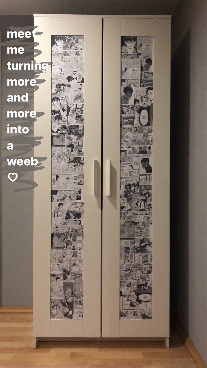 oke but like please look how cute my closet is thank you