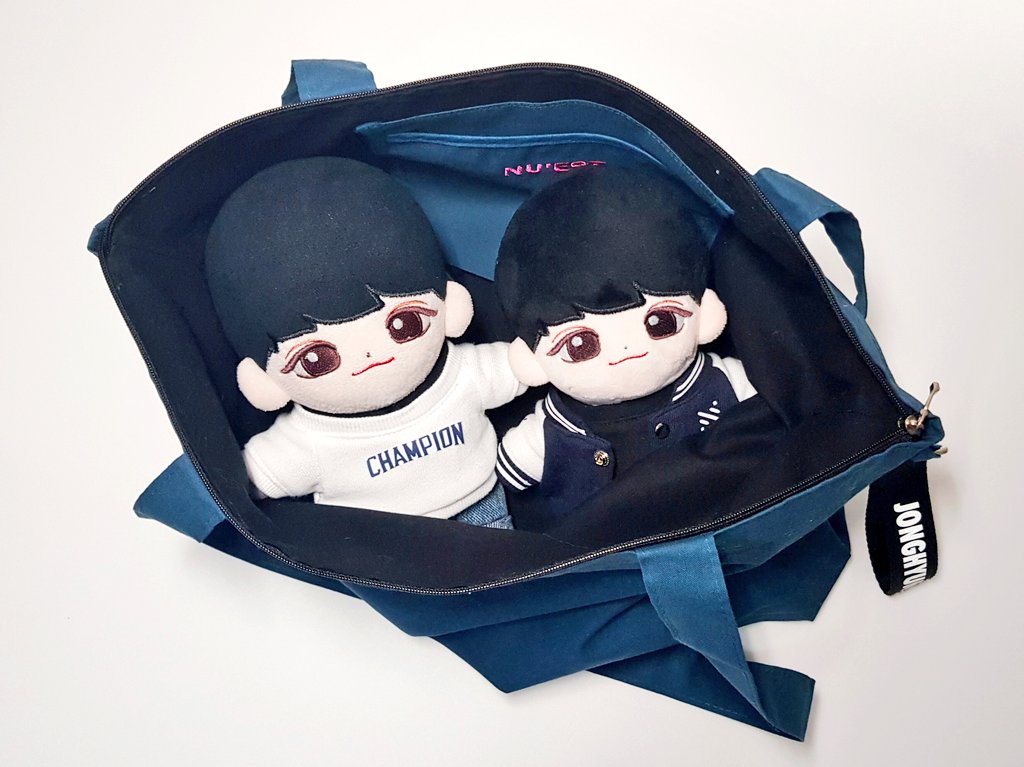 todayJH_0608's tweet photo. 3기 에코백 리폼🐢💙
자르고 안감넣고 지퍼달고~ https://t.co/36uYzPSNzn