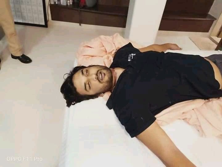 Bestfunnymemes4's tweet photo. this year is really black year 
sushant Singh Rajpoot committed suicide its really sad ,
he achieved all by his hardwork ,
he became a super star from nothing 
but he inside he was empty and sad ,
what made him do that?
#SushantSinghRajput https://t.co/tJELdl6uoG