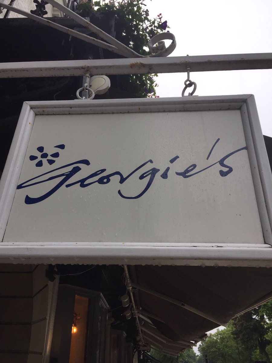 It will be lovely to see Georgie’s on #WestPark #harrogate open again 👗👢🛍 #shopping #retailtherapy #fashion #womensclothing