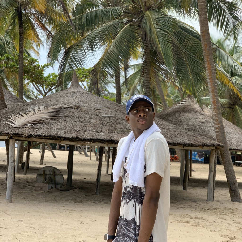 sydney_talker's tweet image. Stay positive ✌🏾