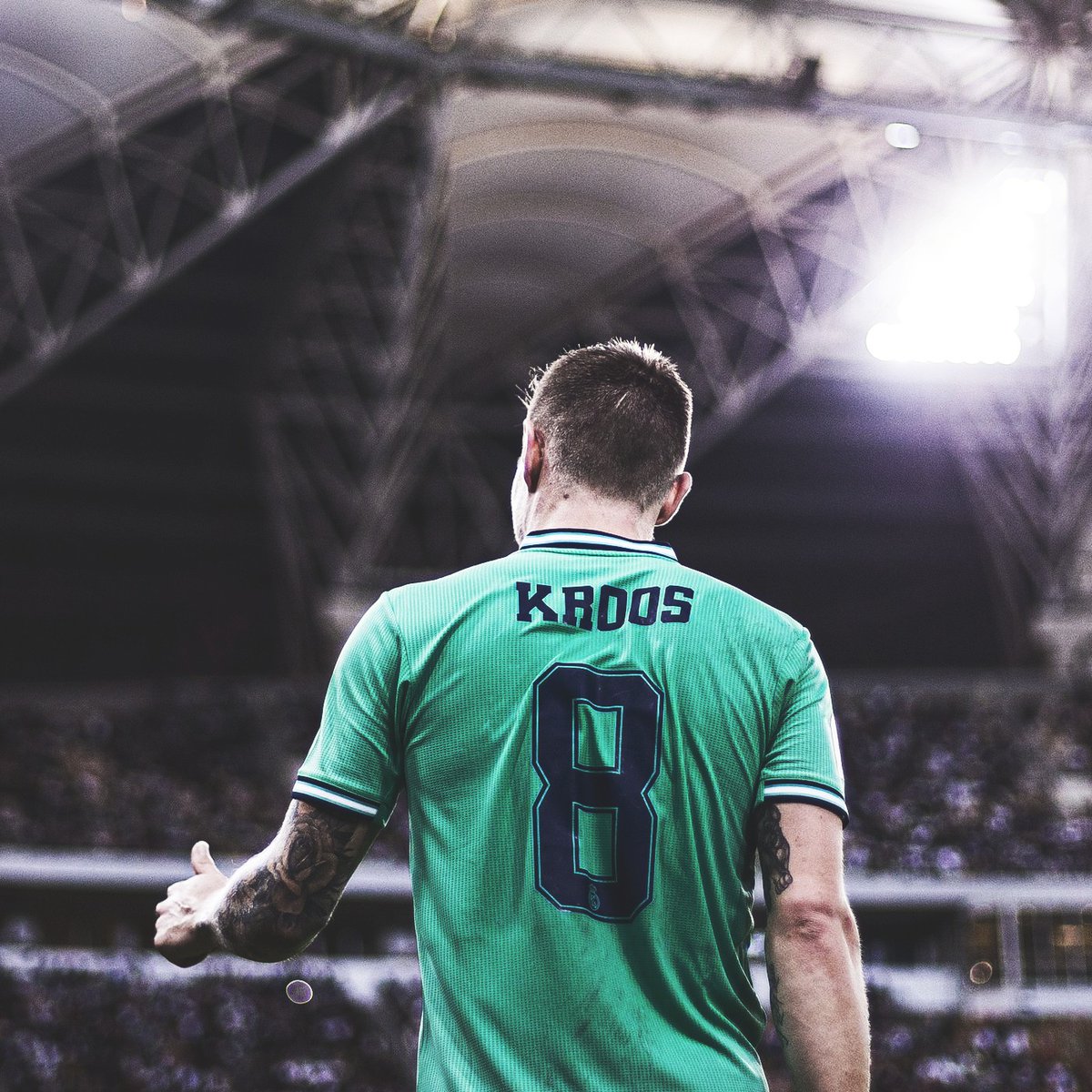archivekroos's tweet photo. tonight...⏰ https://t.co/GOQ74SdS9c