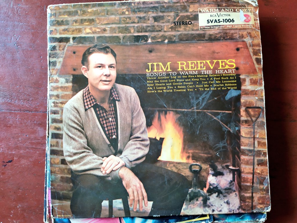 Jim Reeves. Can't hear his name without remembering my own grandfather. Imam Shittu Alabi Kotun, an astute Islamic scholar who loved Him Reeves music. I should ask my mom where grandpa's gramophone is tho.