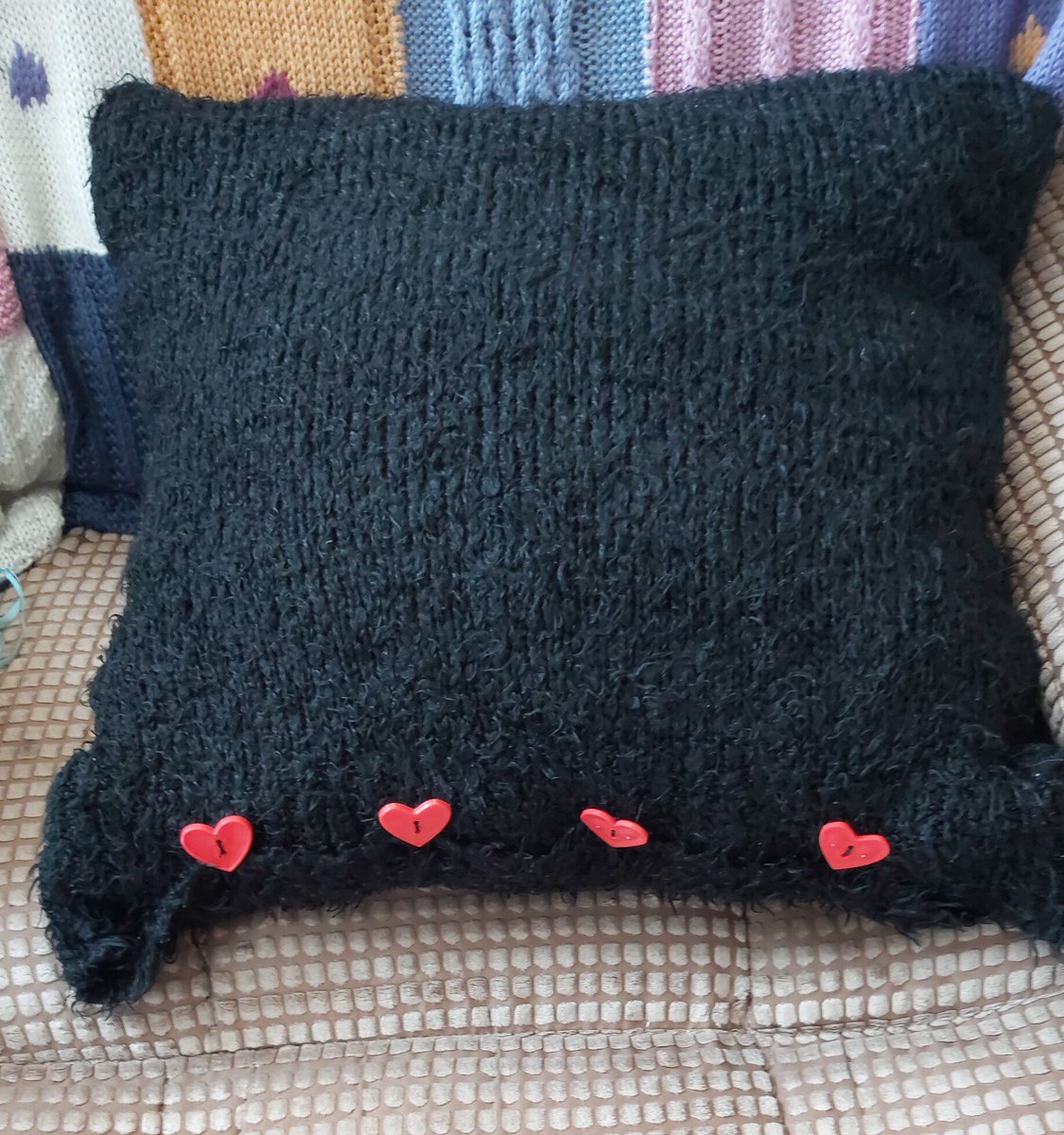 PurfectCatLady's tweet photo. @KirstieMAllsopp lucky not to be on furlough, but only just caught up on your lockdown shows. A favourite old jumper now a pillow. Thanks for the inspiration https://t.co/Lmrn29xXhK