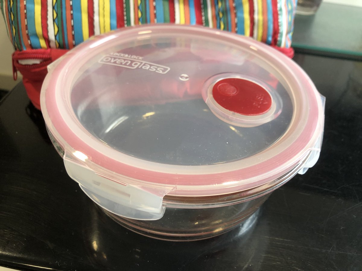 Goes with previous tweet, a food container. This one is from  @LakelandUK and it’s great because it doesn’t leak!! Very important. And it’s goes into the microwave. Ideal for winter hot lunches.