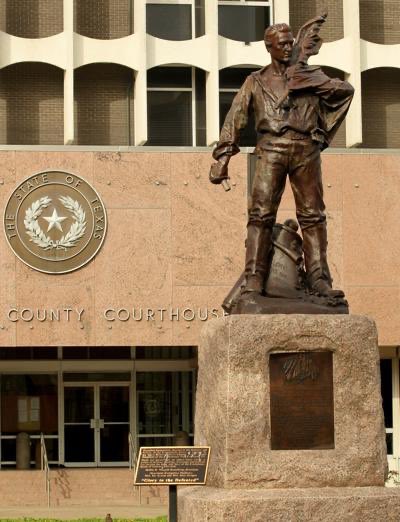 My hope is that this  #Juneteenth   back home is either a super beautiful celebration or a protest to take down this awful confederate statue at the court house: