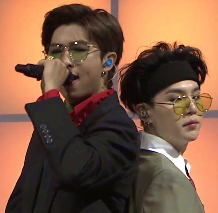 seesawplanet's tweet photo. instead of brain there is just namgi size difference https://t.co/3qDczS26RV