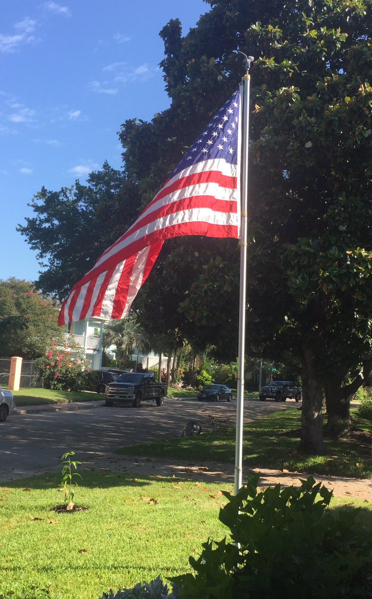 BillSargent1's tweet photo. Happy #flagday2020   Fly your flag today! https://t.co/W0QTjTIueJ