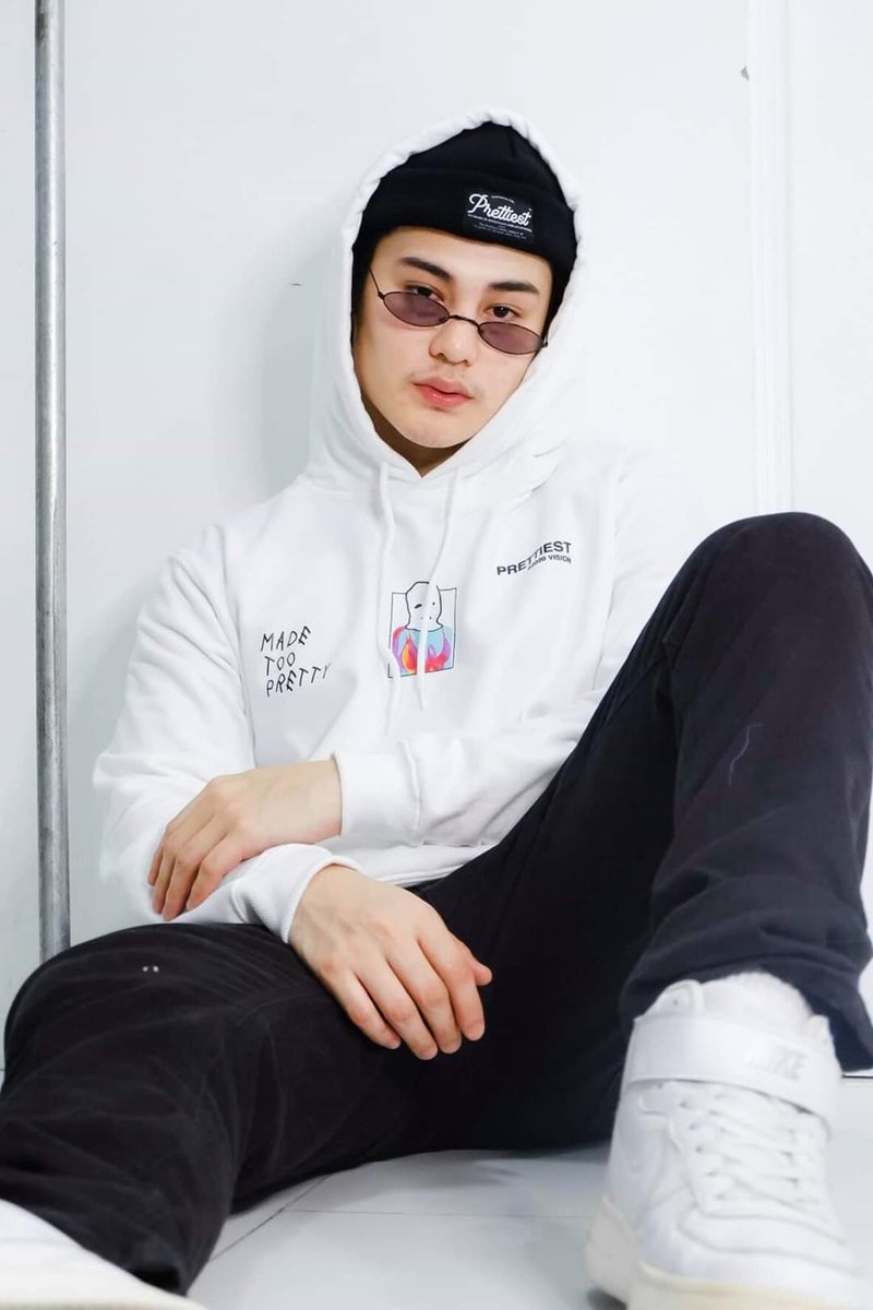 prettiest_ph's tweet photo. OUT NOW!

Prettiest®SS20

“Made too pretty”

pull over hoodie

₱ 1,300

available in two colorways
black / white

#Prettiest
#PrettiestPH https://t.co/Mb4HaVjlpN