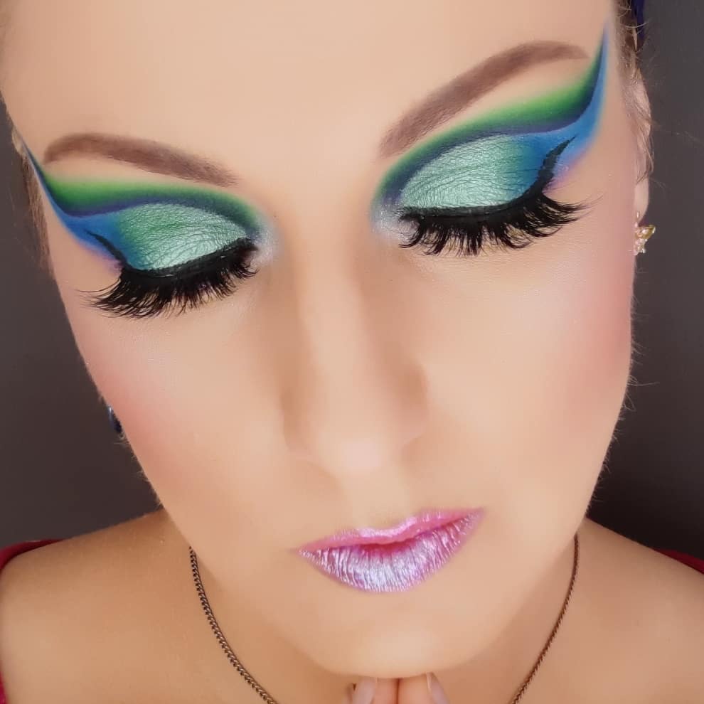 LeorahCosmetics's tweet photo. My farewell look for #BlushTribe using the #hasina2 palette. @BlushTribe https://t.co/y0sUgWz8Ea