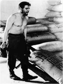 ismaelsc_'s tweet photo. Feliz cumpleaños comandante. Seguimos tu ejemplo en el trabajo y en el trabajo voluntario. Intentamos emularte porque imitarte es imposible. 

#CheGuevara https://t.co/4fxUykpYtj