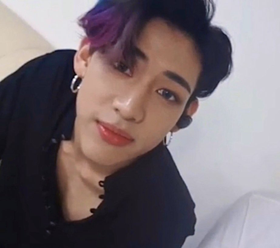 MajorleniesH's tweet photo. 💋💋💋💋💋💋💋💋
#GOT7
#GOT7_DYE
#GOT7_NOTBYTHEMOON
@GOT7Official https://t.co/Zw9QKAoA3M
