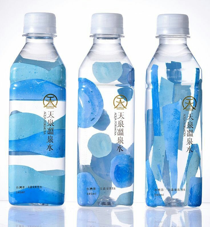 Пачка бутылок воды. Необычные бутылки для воды. Японская бутылка для воды. Брендированные бутылки для воды. Ботолки для питьевой воды.