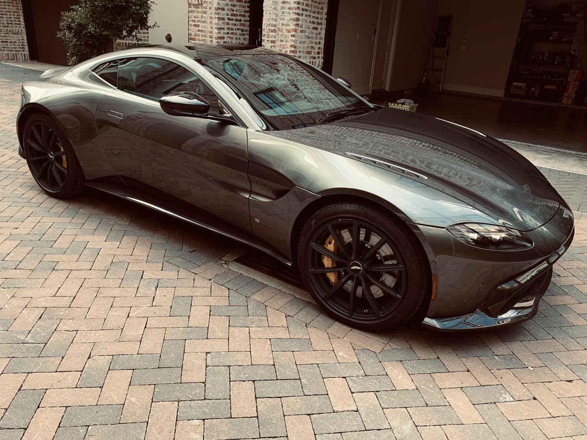 de_engineero's tweet photo. Following today’s theme, before the Vantage was 911, Cayenne, AMG-GTs, and eventually the Vantage. The AMG was awesome so having the combination of that engine into my favourite brand sealed the deal! #Astunday https://t.co/y6wxfIylx6