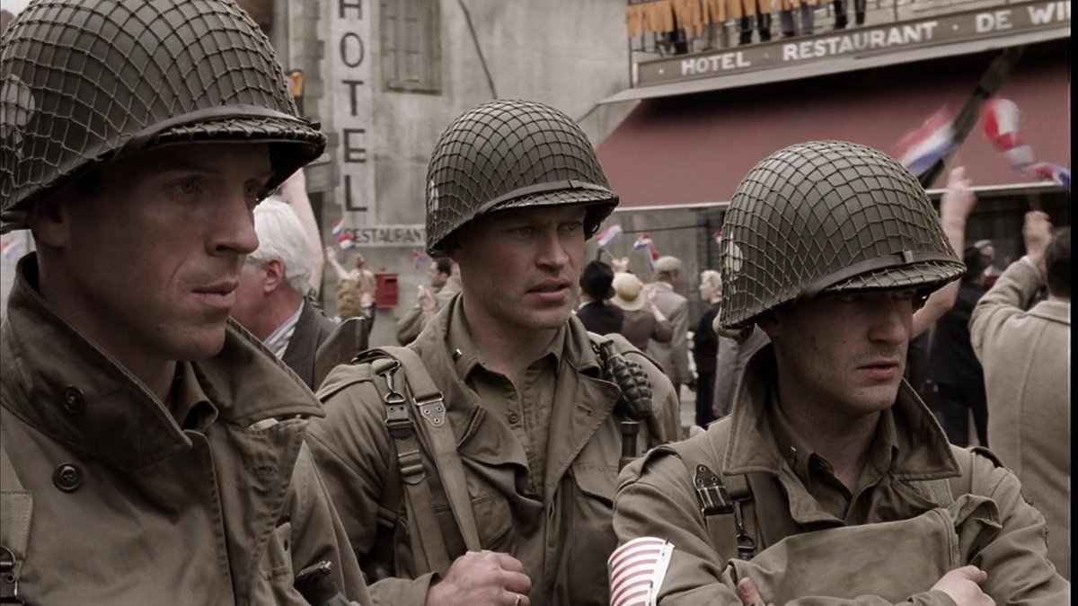 sangarciacorre's tweet photo. Se estrenó en el año 2001 y hoy sigue siendo una de las mejores miniseries de todos los tiempos. Mi crítica de Band of Brothers, producida por Tom Hanks y Steven Spielberg. Disponible en Flow. https://t.co/HdiVEDXA5z https://t.co/28e6VCdzSf