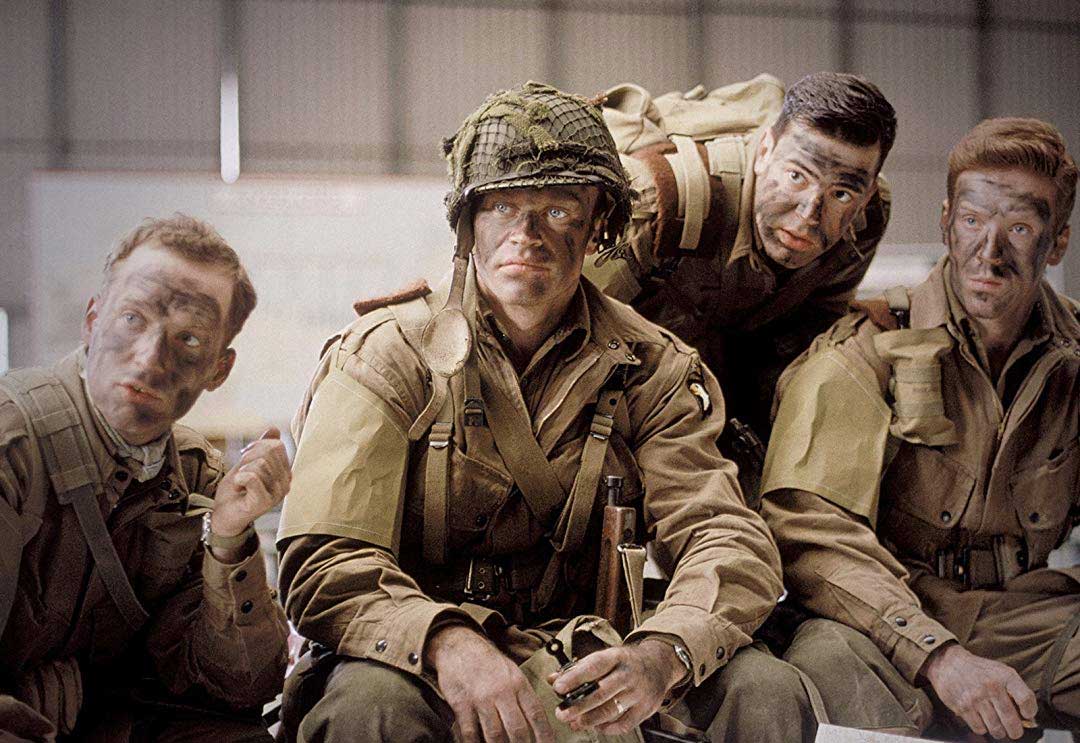 sangarciacorre's tweet photo. Se estrenó en el año 2001 y hoy sigue siendo una de las mejores miniseries de todos los tiempos. Mi crítica de Band of Brothers, producida por Tom Hanks y Steven Spielberg. Disponible en Flow. https://t.co/HdiVEDXA5z https://t.co/28e6VCdzSf