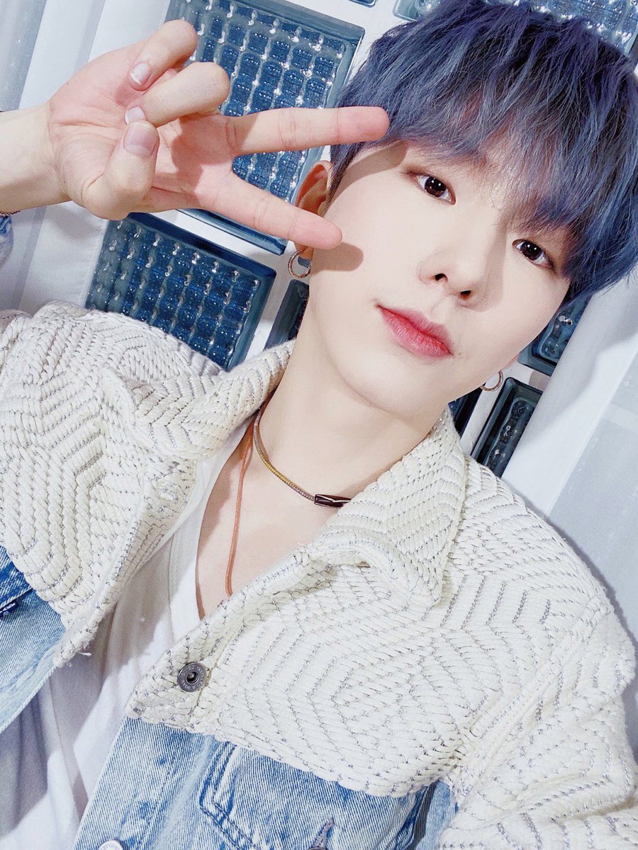 OfficialMONSTAX's tweet photo. [#기현] 잘자요!!!❤️❤️ https://t.co/RVEJL7snH2