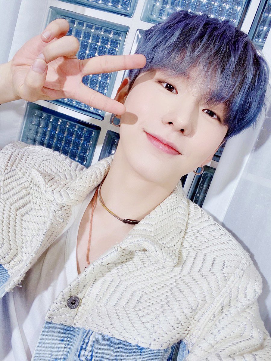 OfficialMONSTAX's tweet photo. [#기현] 잘자요!!!❤️❤️ https://t.co/RVEJL7snH2