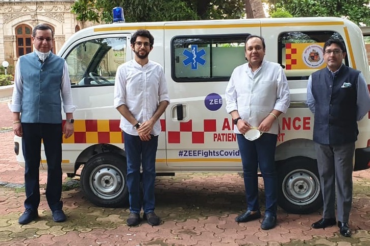 We kickstarted our healthcare infrastructure centric CSR drive against Covid-19, in Mumbai, with the support of Hon'ble CM Shri. Uddhav Ji Thackeray & Cabinet Minister Shri.@AUThackeray! 46 ambulances & 50 High Flow Heated Respiratory Humidifiers have been donated to BMC. (1/2)