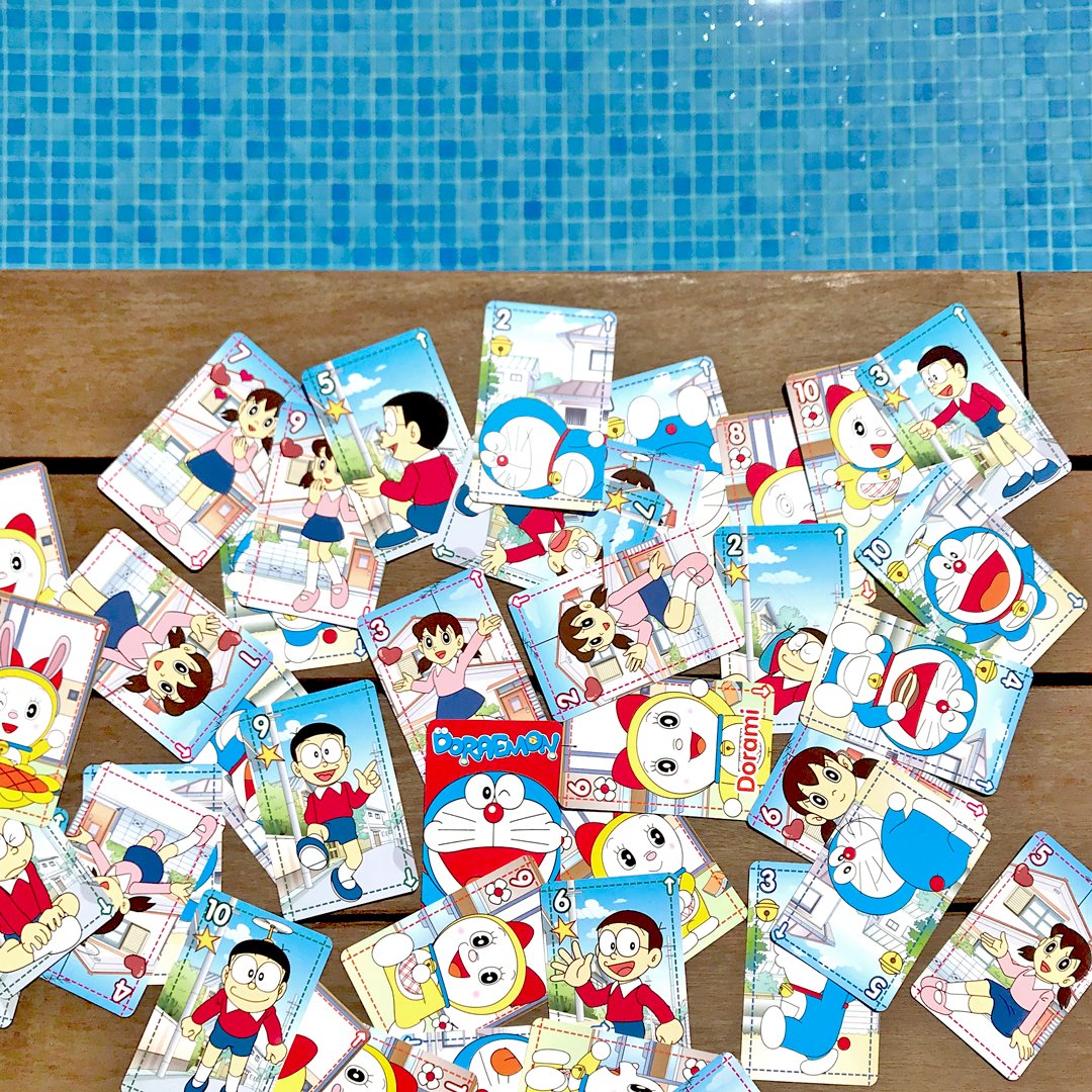 doraemon_es_'s tweet photo. ¿A quién le apetece una jugar a las cartas este #verano? ¡Y si son de Doraemon todavía mejor! 😎
Consígue tu baraja #fournier en la #doraemonstore 👉🏻 https://t.co/vOe6992A6c
#veranoconniños #summertime #doraemoncollection https://t.co/EGPbi0Z0q3