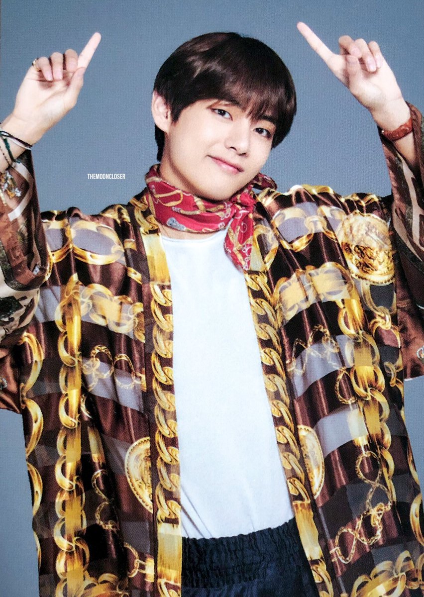 ScanArchiveBts's tweet photo. -SCAN- 2019 5th Muster Magic Shop Japan
MINI PHOTO CARD (1/2)
.
@BTS_twt @bts_bighit
#๋ฐฉํ์๋
๋จ #BTS #5THMUSTER #MAGICSHOP #MagicShopJapan
#๋ท #ํํ #V https://t.co/hCAcIlWx4e