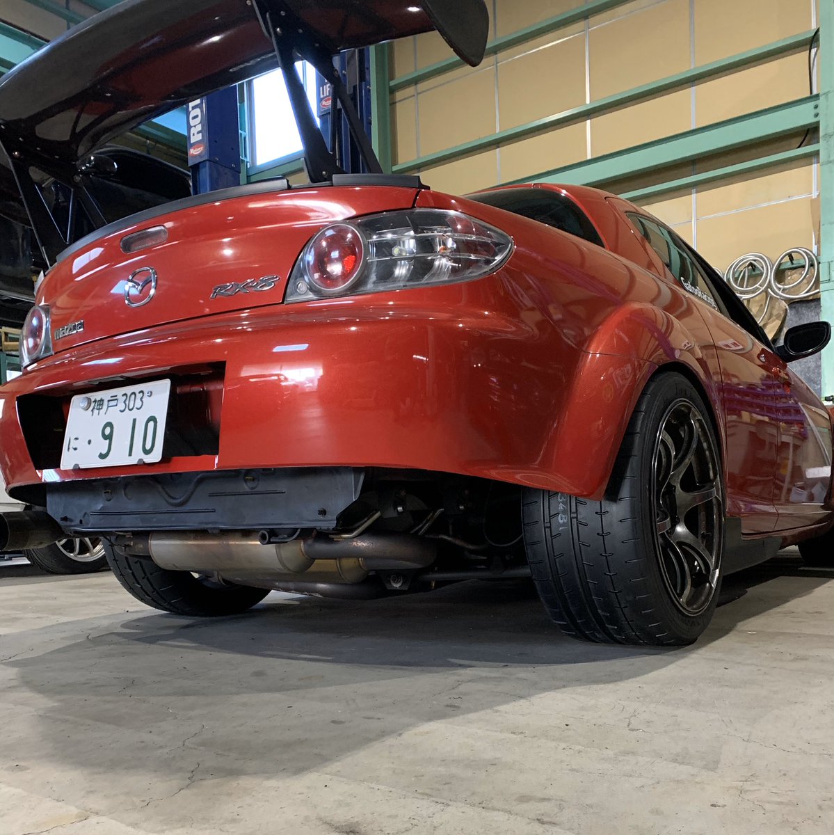 ハヤp 我風レーシング A Twitter このカットしたリアバンパー欲しい人いませんか サーキット等で効果を発揮します 空気抜けて最高速のびるかも 無料で差し上げます 手渡しのみ 当方 伊丹市です