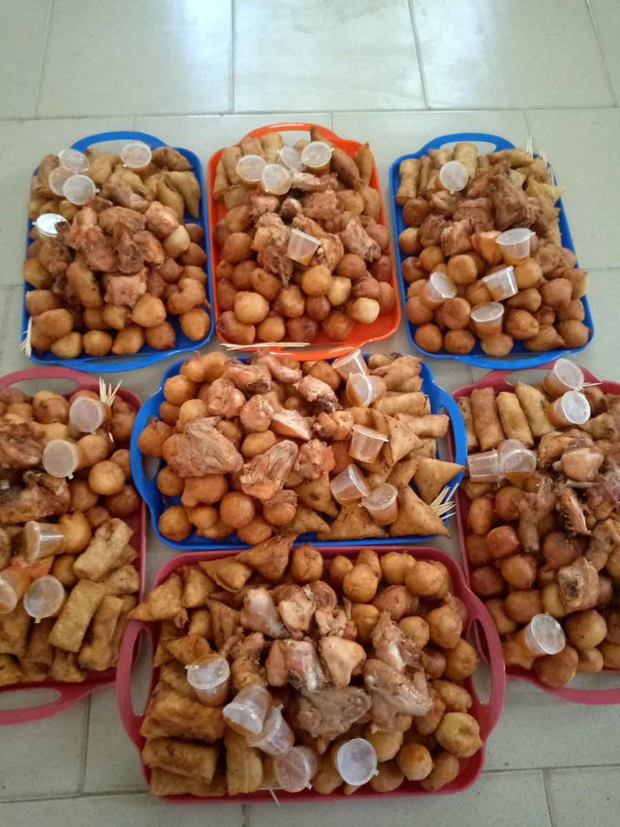 leeleefoods's tweet photo. They taste as yummy as they look, order for yours today. Kindly retweet ❤️💝🥟🍱 https://t.co/lydbyhLabD